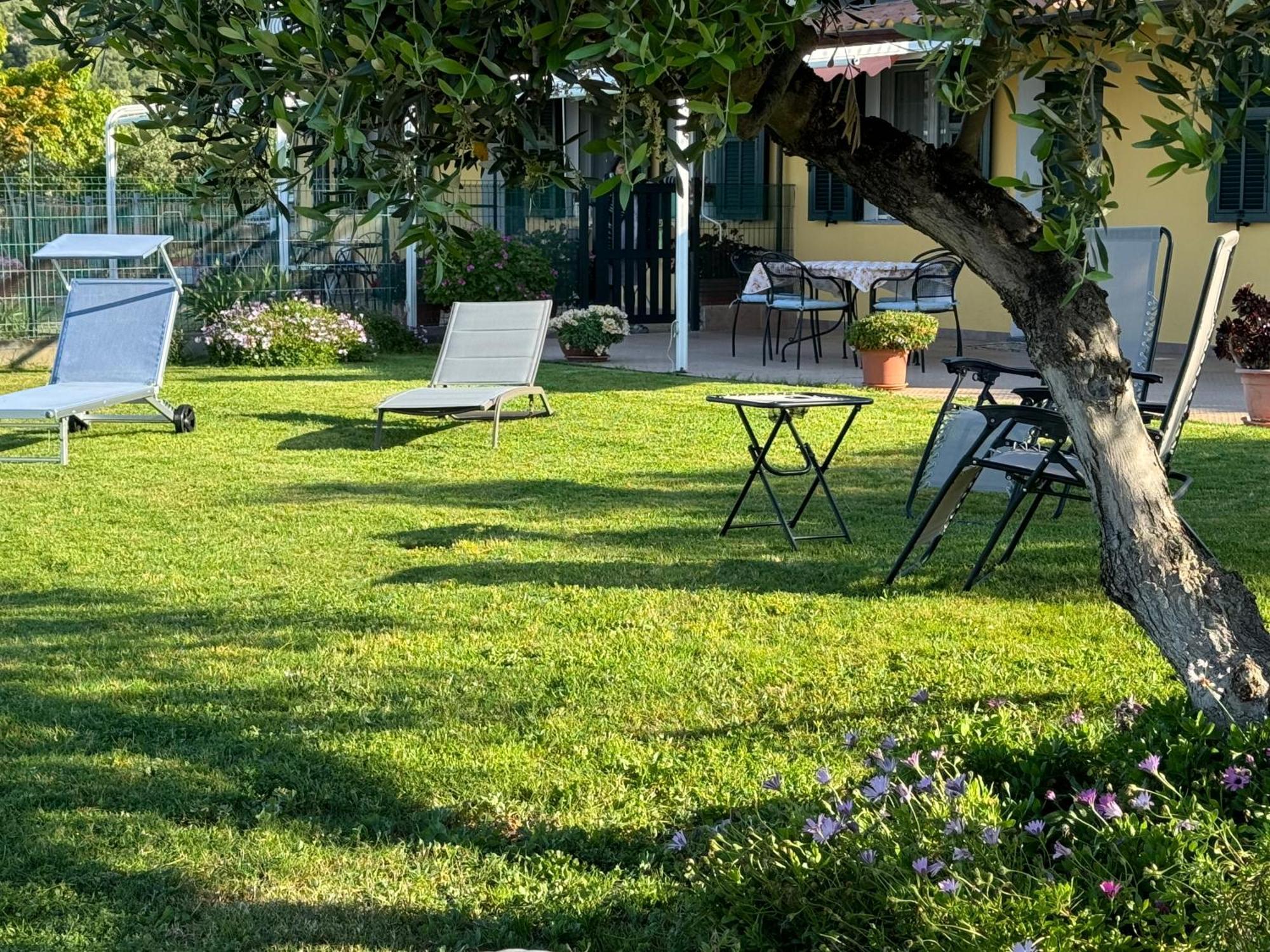 임페리아 Casa Vista Mare - Superb Garden And Parking Included 빌라 외부 사진
