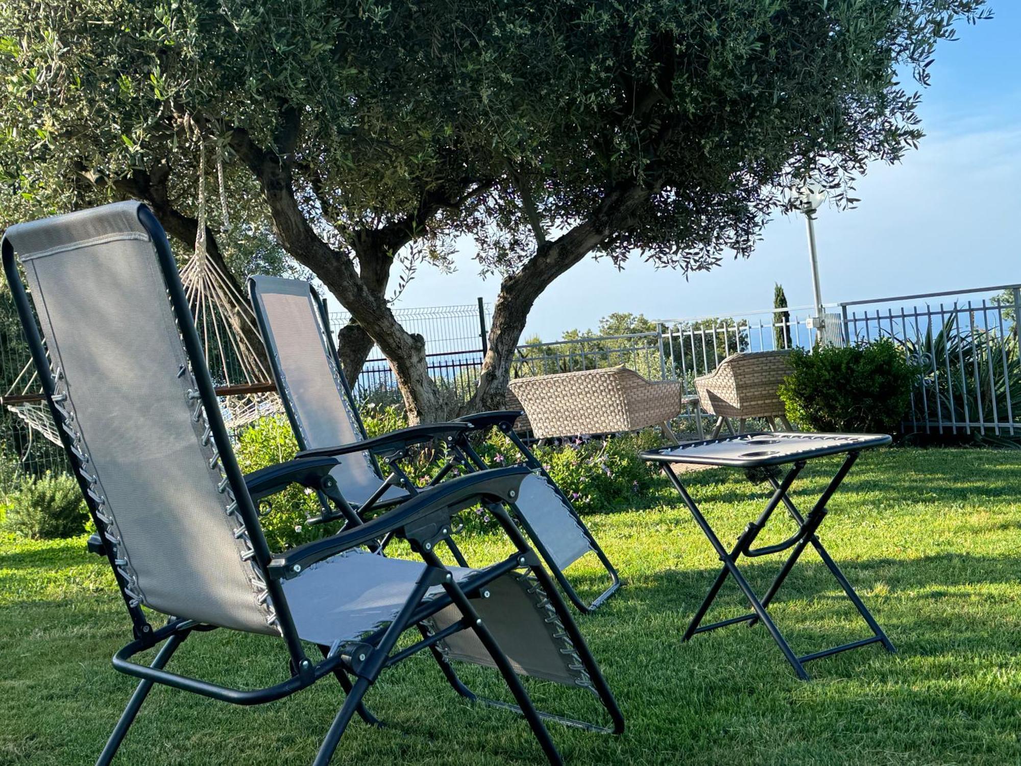 임페리아 Casa Vista Mare - Superb Garden And Parking Included 빌라 외부 사진